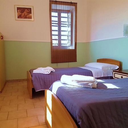 Hotel Il Casale à Milazzo Extérieur photo