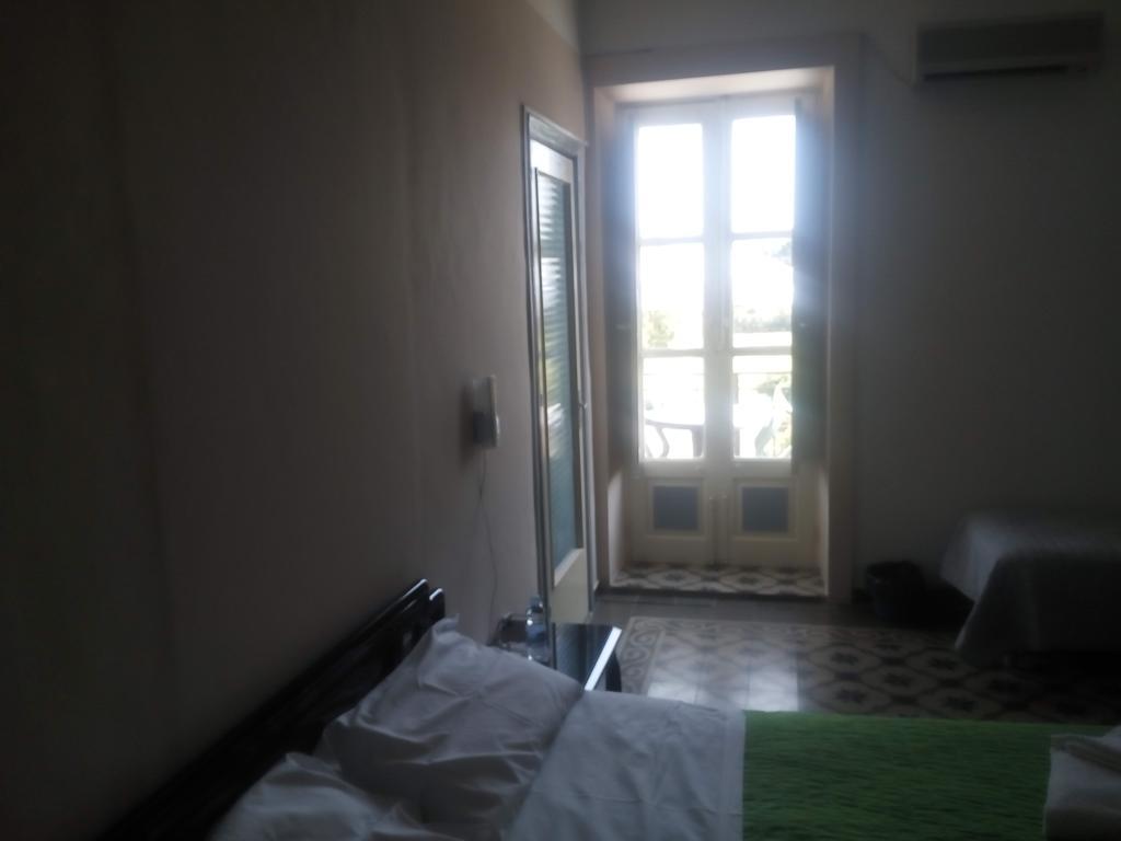 Hotel Il Casale à Milazzo Extérieur photo