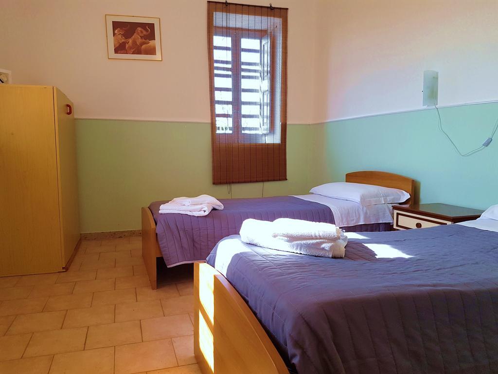 Hotel Il Casale à Milazzo Extérieur photo