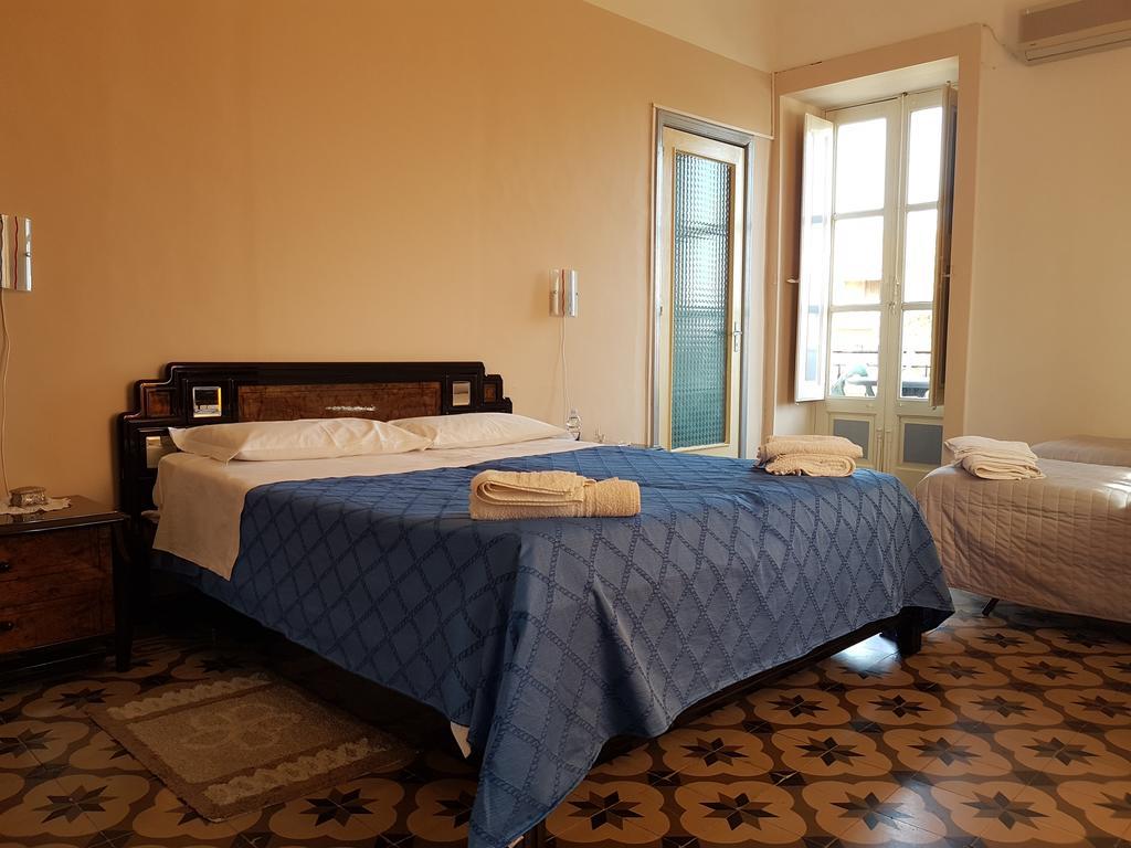 Hotel Il Casale à Milazzo Extérieur photo